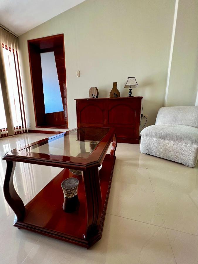 Hotel Country Trujillo Энкалада Экстерьер фото
