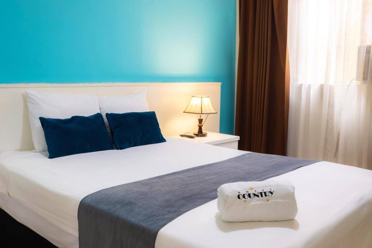 Hotel Country Trujillo Энкалада Экстерьер фото
