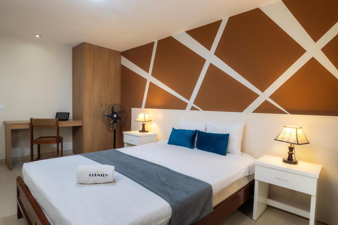 Hotel Country Trujillo Энкалада Экстерьер фото