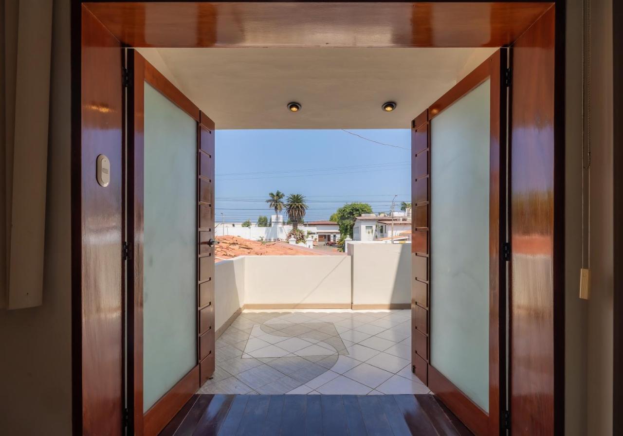 Hotel Country Trujillo Энкалада Экстерьер фото