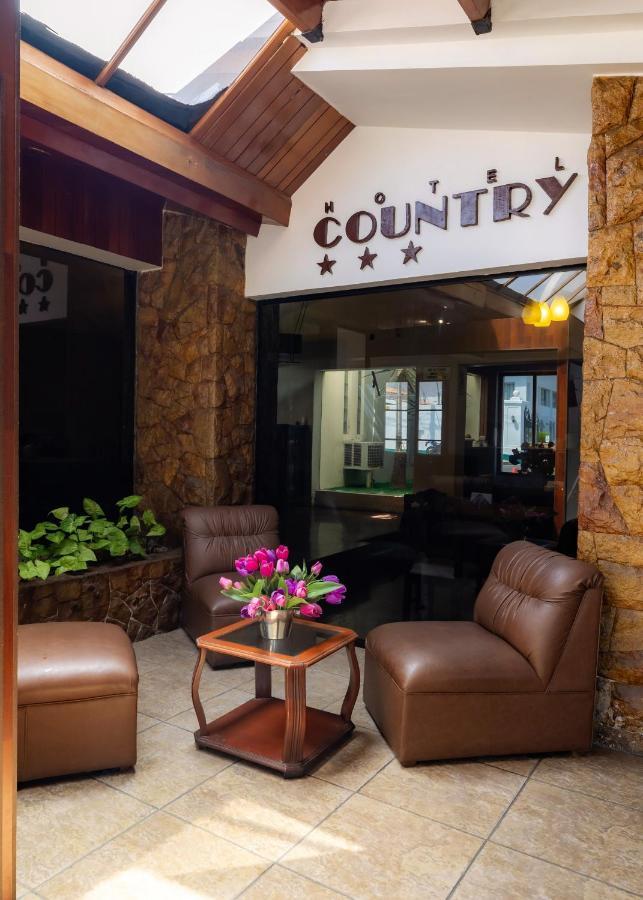 Hotel Country Trujillo Энкалада Экстерьер фото