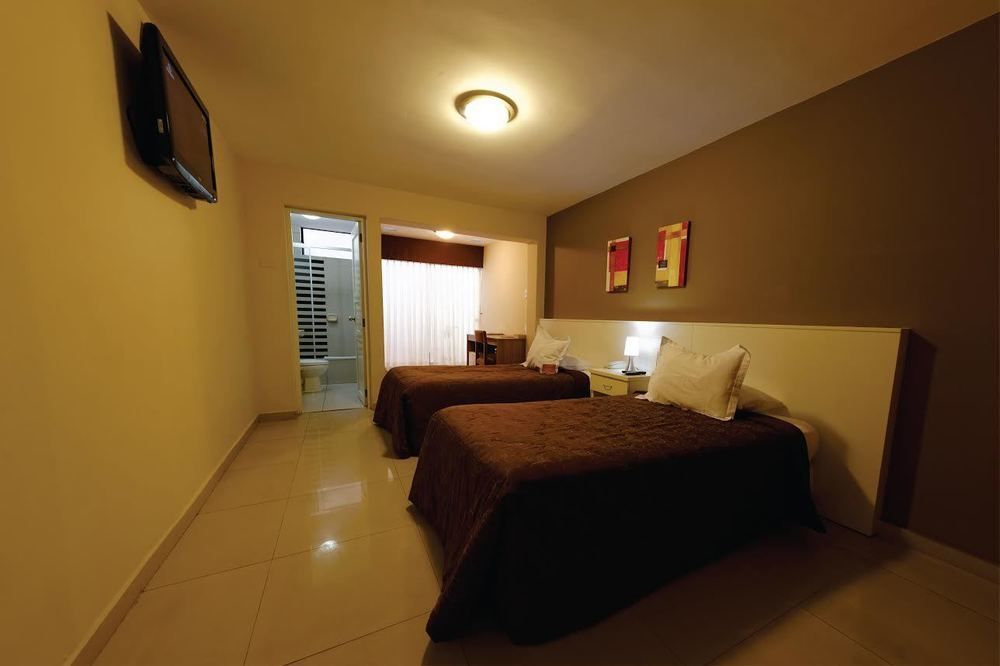 Hotel Country Trujillo Энкалада Экстерьер фото